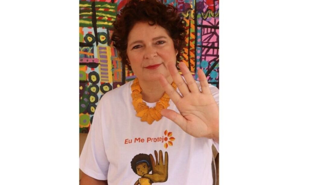 A jornalista Patricia Almeida é autora de um pequeno livro sobre prevenção ao abuso sexual infantil
