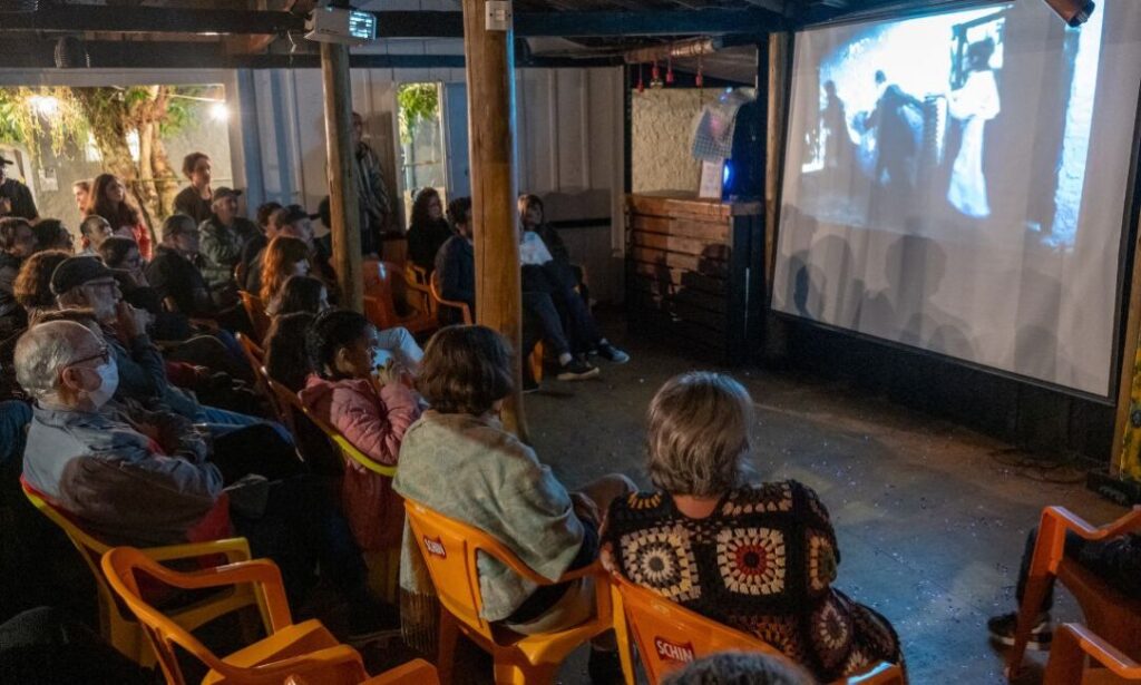 CINE_Lanterna_Mágica_Coletivo_Florianopolis_Santa_Catarina