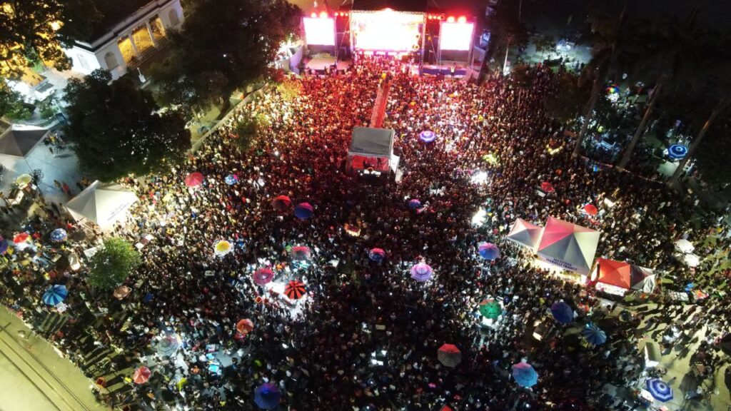 Imagem de cima do Festival Justiça por Marielle e Anderson